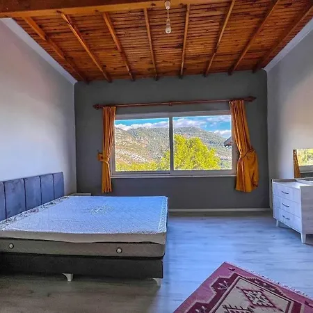 Sunset Villa *
